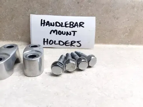 VTG 1983 Honda XR500 XR500R Top Handlebar Holder Mounts & Bolts PJ-19