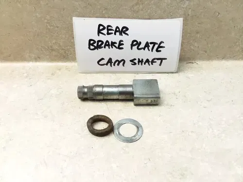 VTG 1974 Yamaha RD 350 RD350 Rear Brake Plate Cam-Shaft Splines PJ-18