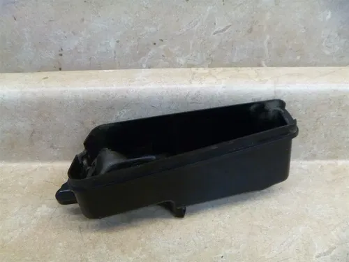 Yamaha 750 XV VIRAGO XV750-J Used Tool Tray Box 1982 Vintage #YB42