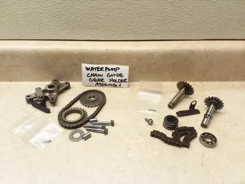 1988 Kawasaki Vulcan VN1500-A2 Engine Water Pump Chain Guide Holder Assy PJ-11