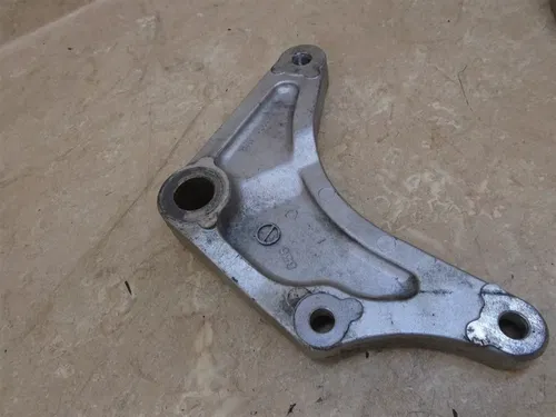 Kawasaki 1500 VN VULCAN NOMAD VN1500-G Rear Brake Caliper Bracket 1999 KB89