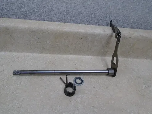Suzuki 650 GS GS650 Used Engine Shift Shaft 1981 SM213