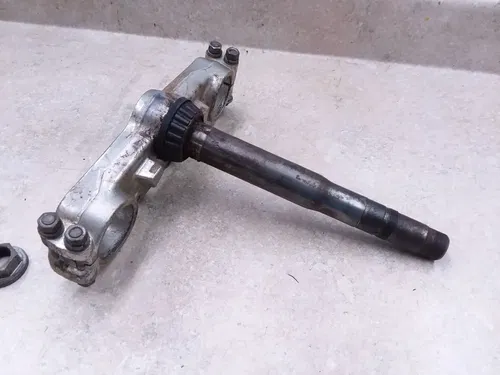 Yamaha 250 YZ YZ250 Steering Stem Triple Clamp Tree RUST 1986 ANX
