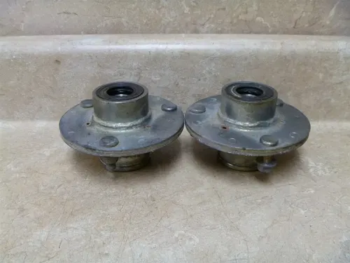 Yamaha 80 YFM BADGER YFM80-J Used Front Wheel Hub Pair 1985 #YB26