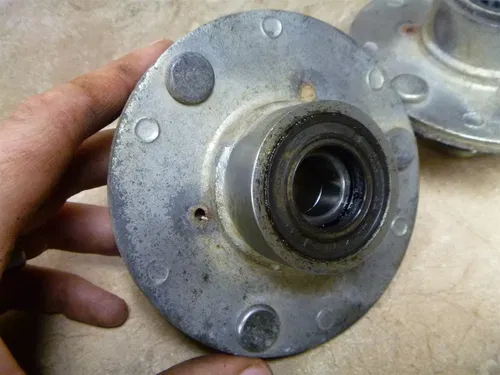 Yamaha 80 YFM BADGER YFM80-J Used Front Wheel Hub Pair 1985 #YB26