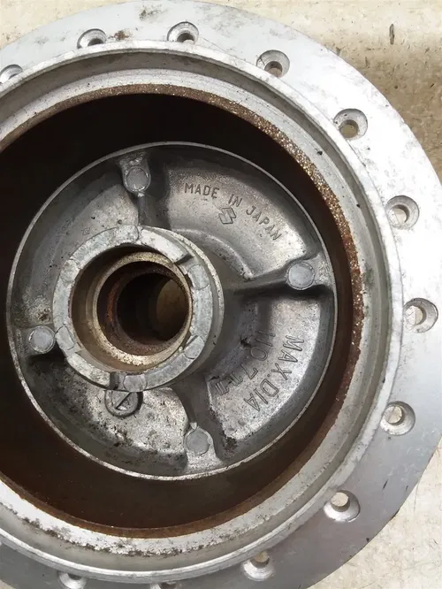 NOS Suzuki 90 TC90 TS90 Front Wheel Brake Hub 1970s  #57  ARP E27
