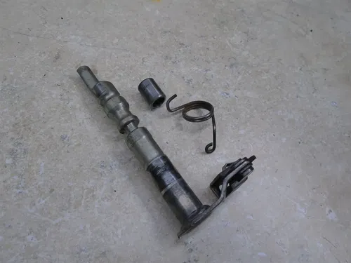 Yamaha 200 XT XT200 Used Engine Clutch Release Arm 1982 YB127