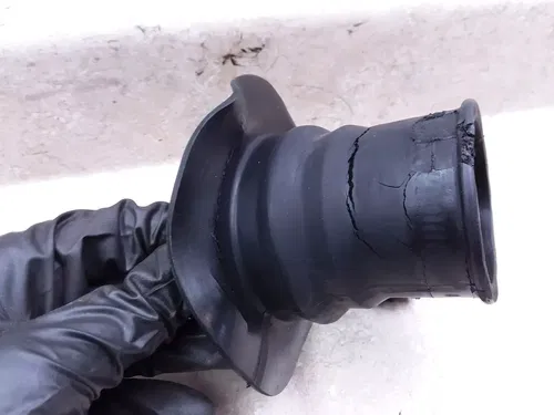 Bultaco 250 Pursang MK10 Model 192 Air Box Boot Joint CRACKS 1977 ANX-B229