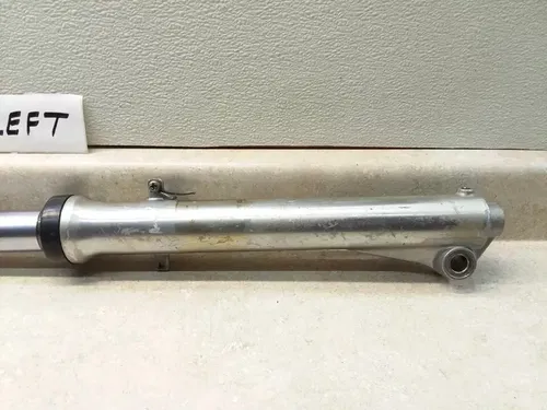 VTG 1982 Yamaha XT550 XT 550 Left Front Fork Leg Tube Assembly PJ-16