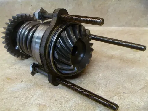 Honda 750 VT SHADOW VT750 Used Engine Rear Drive Case Assembly 1983 VTG #HB85