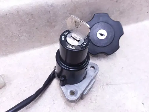 Yamaha 225 XT XT225 Ignition Switch Gas Cap Lock Set w/Key 2003 ANX-C45