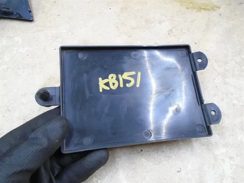Kawasaki 600 ZX ZX6 NINJA ZX600-E Seat Tray Cover 2001 KB151