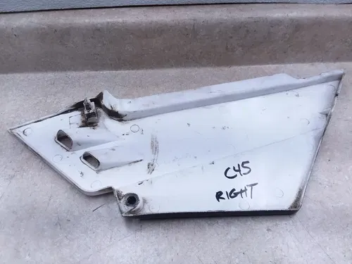 Yamaha 225 XT XT225 Side Cover Panel RIGHT OEM 2003 ANX-C45