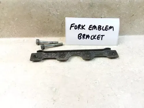 1982 Kawasaki KZ 750 KZ750-N Spectre Front Fork Emblem Bracket Mount PJ-10
