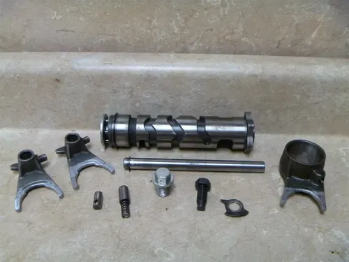 Kawasaki 550 GPZ KZ GPZ550-D1 KZ550-D1 Used Engine Shift Drum & Forks 1981 #SM8
