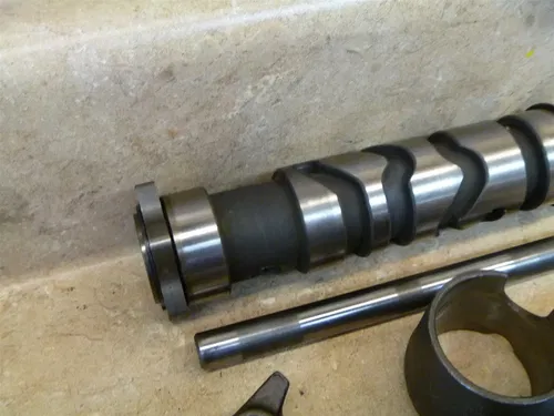 Kawasaki ZR7 ZR750 ZR 750 F Used Engine Shift Drum & Forks 2000 KB61