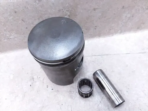 Kawasaki F6 Enduro 125 Engine Piston & Rings Lot STD 52.0mm 1973 ANX