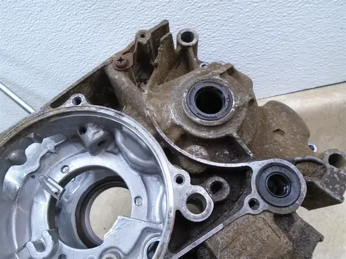Honda 200 ATC 3 Wheeler ATC200 Used Engine Case Cases Set 1981 WD SM307