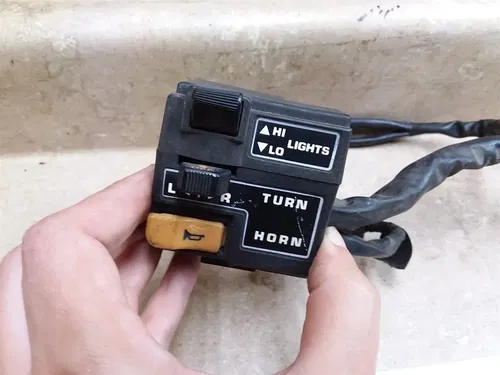 Honda ELITE CH125 Left Handlebar Control Switch 1984 #51 ARP E18