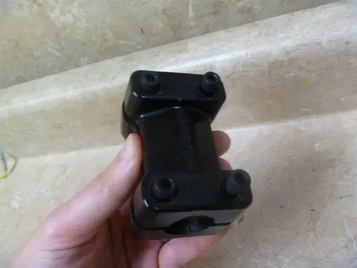 POLARIS 500 INDY TRAIL DELUXE Used Handlebar Clamp Bracket 1990 RB RB15
