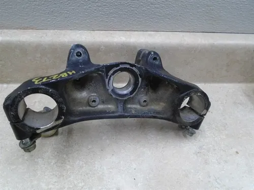 Honda 250 XR XR250R XR250-R Used Top Triple Clamp 1982 HB273