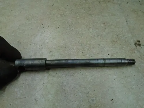 HODAKA 100 ACE ACE 100 Wheel Axle 1967 1968 1969 RB-148 JS