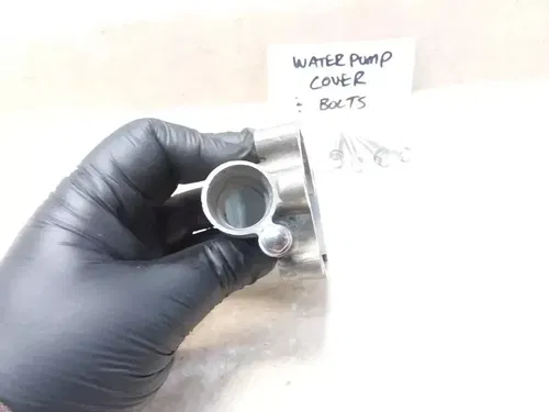 1988 Kawasaki VN 1500 Vulcan VN1500-A2 Engine Water Pump Cover Housing PJ-11