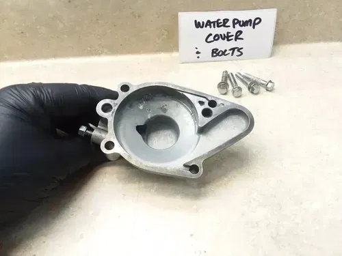 1988 Kawasaki VN 1500 Vulcan VN1500-A2 Engine Water Pump Cover Housing PJ-11