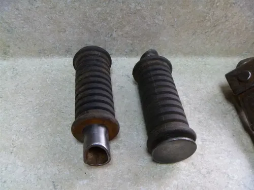 Suzuki 450 GS GS450L GS450-L Used  Misc Fotpegs LOT 1980 SB53