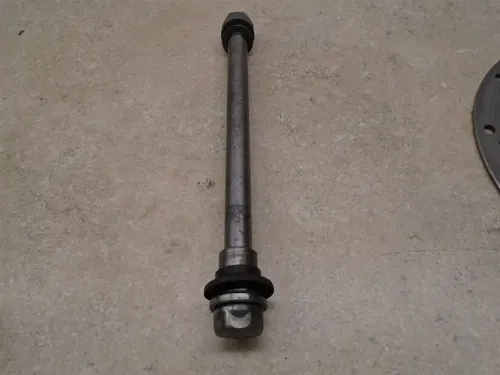 Yamaha 225 TT TT225 Used Front Wheel Axle 1987 YB140