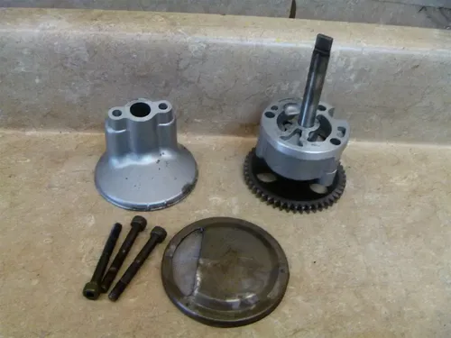 Yamaha 600 FZR FZR600 Used Engine Oil Pump 1998 YB97