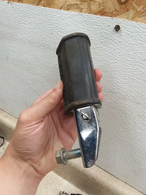 Suzuki 850 GS850-GL Right Rear Footpeg 1981 1982 #64 ANX C50