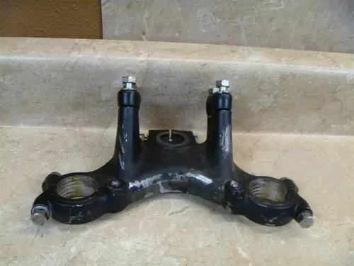 Yamaha 250 DT DT250-D ENDURO Used Top Triple Clamp 1977 YB117