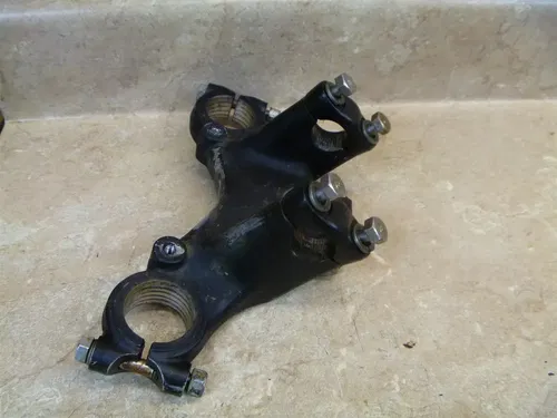 Yamaha 250 DT DT250-D ENDURO Used Top Triple Clamp 1977 YB117