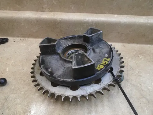 Kawasaki 750 GPZ KZ750-R GPZ750 Rear Sprocket Hub 1982 KB152