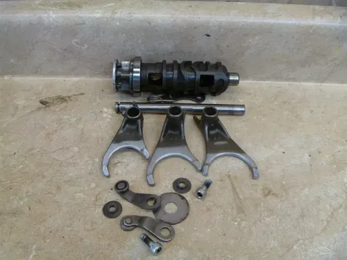 Kawasaki 1000 ZG CONCOURS ZG1000 Used Engine Shift Drum Forks 1997 KB66