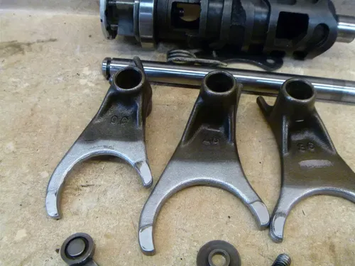Kawasaki 1000 ZG CONCOURS ZG1000 Used Engine Shift Drum Forks 1997 KB66