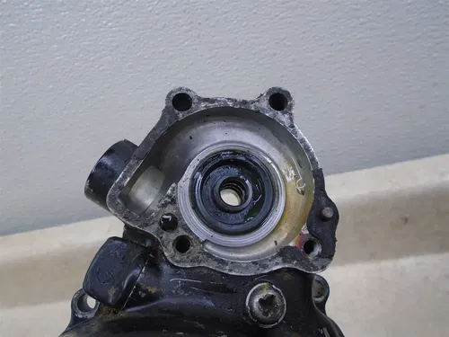 Yamaha 80 YZ YZ80-K Used Engine Clutch Water Pump Cover 1983 YB144