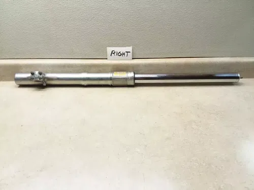 VTG 1983 Honda XR500 XR500R Right Front Fork Leg Tube Assembly PJ-19