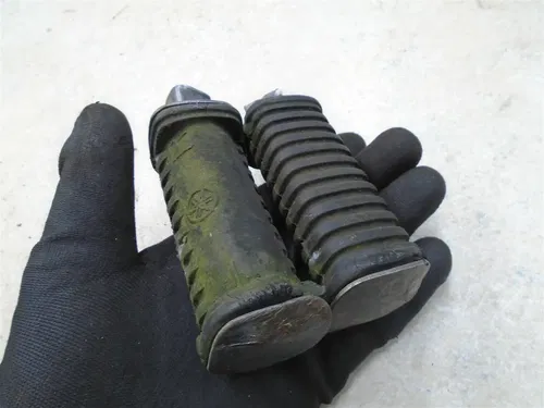 Yamaha 650 XS XS650 Rear Footpegs 1976 YB309 JD