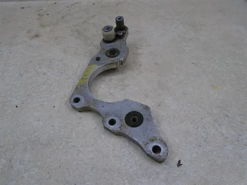 Yamaha 250 IT IT250 Used Rear Chain Guide Mount Bracket 1978 YB128