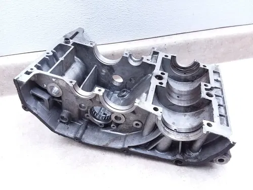 Yamaha R5 Twin 350 Engine Lower Bottom Crankcase Crank Case Vintage 1971 ANX-C8