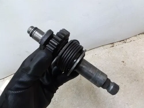 Yamaha XS650-B Engine Kickstarter Spindle Shaft 1975 #54 Vintage ANX C11