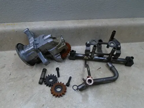 Yamaha 1300 Venture Royale XVZ1300 Engine Oil Pump 1986 YB320 22k Mile