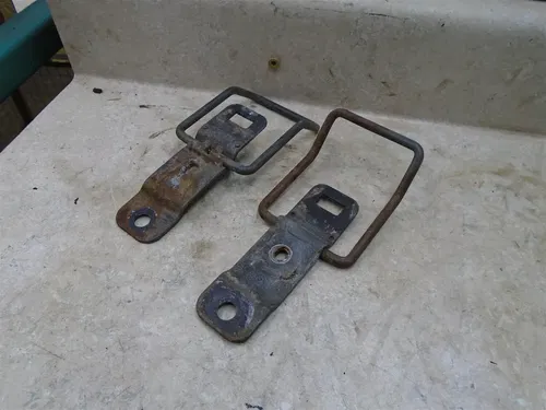 Honda 500 GL SILVERWING GL500 Saddlebag Latch Brackets 1981 HB502