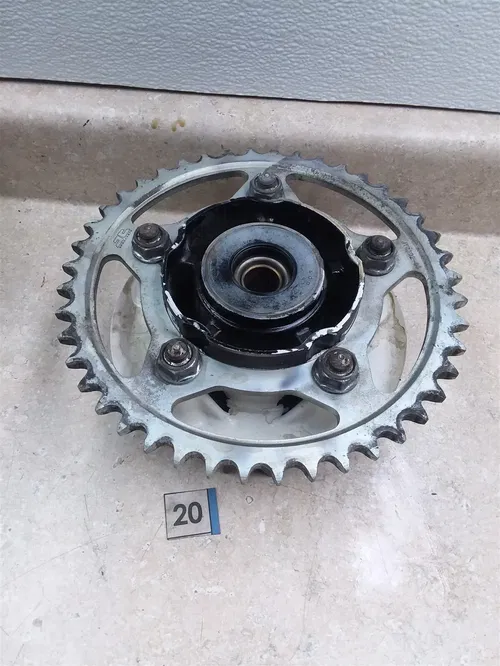 Honda CBR1100-XX CBR1100XX Blackbird Rear Sprocket Hub 2000 #20 ANX B154