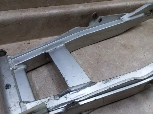 Suzuki RM400 RM250 1979 Aluminum Alloy Swingarm #104 ARP E-SHELF