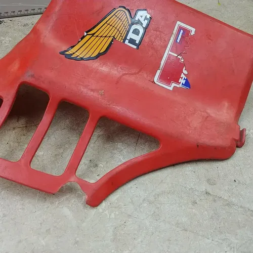Honda 250R ATC ATC250-R Right Side Tank Radiator Cover Panel 1985 ANX #A-1118