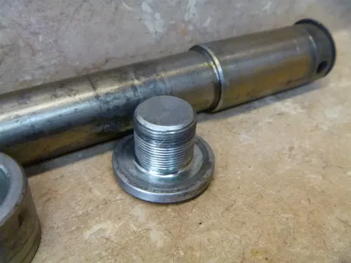 Triumph TROPHY 1200 Used Front Wheel Axle 2003 RB RB5