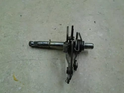 Yamaha 920 XV CHAIN DRIVE VIRAGO XV920-RH Engine Shift Shaft 1981 YB255